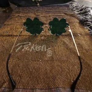 Tinted Jaws | Accessories | Tinted Jaws Green Clover  display picture 3